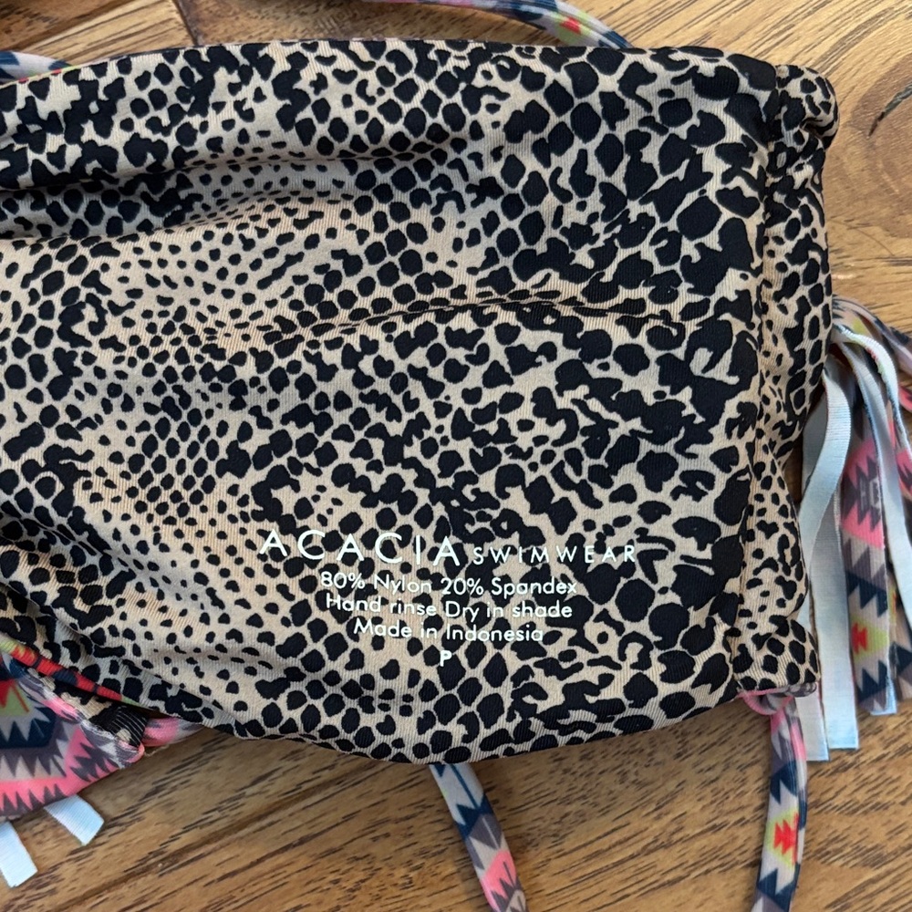 acacia swimwear Pink & Navy Geometric Strapless Ring Bikini Top - Picture 2 of 3